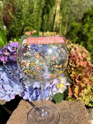 Stora Gin/Vinglas – “Bee-autiful Friend”