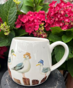 Te/Kaffemugg med Fiskmåsar/Seagulls i hattar